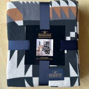 Pendleton “Spider Rock” Luxe Throw